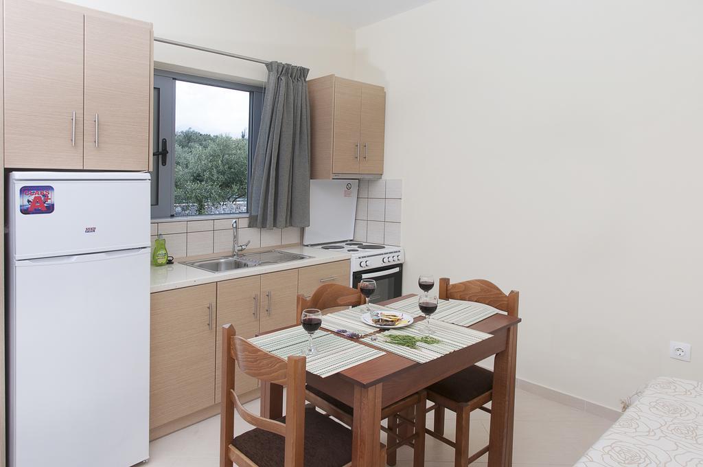 Sundy Maria Apartments Stoúpa Extérieur photo